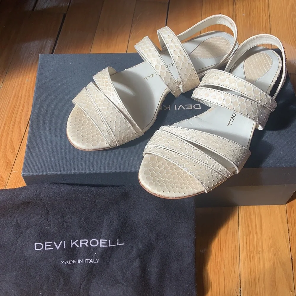 Devi Kroll Off White Python Sandals - Picture 1 of 8